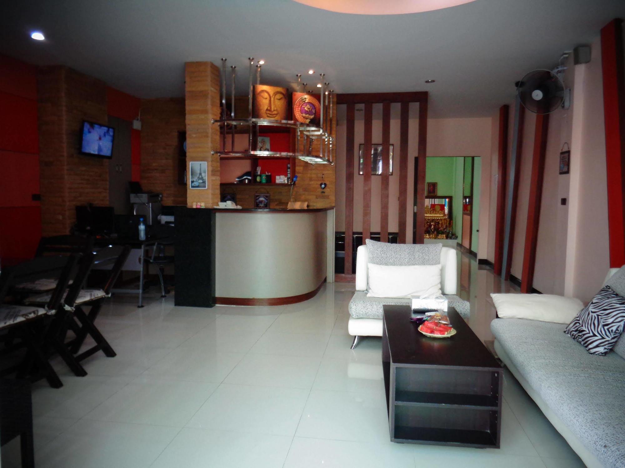 Bgw Phuket Hostel Patong Exterior photo